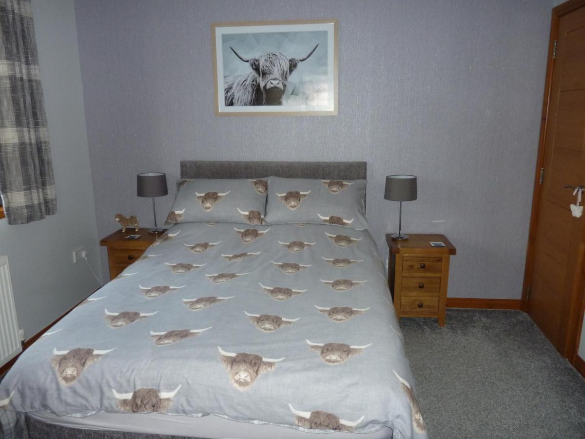 Inverness. Private Double Room With En Suite. Room Only. Buitenkant foto